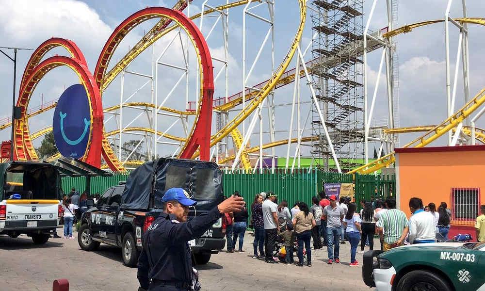 RollercoasterCrash 01