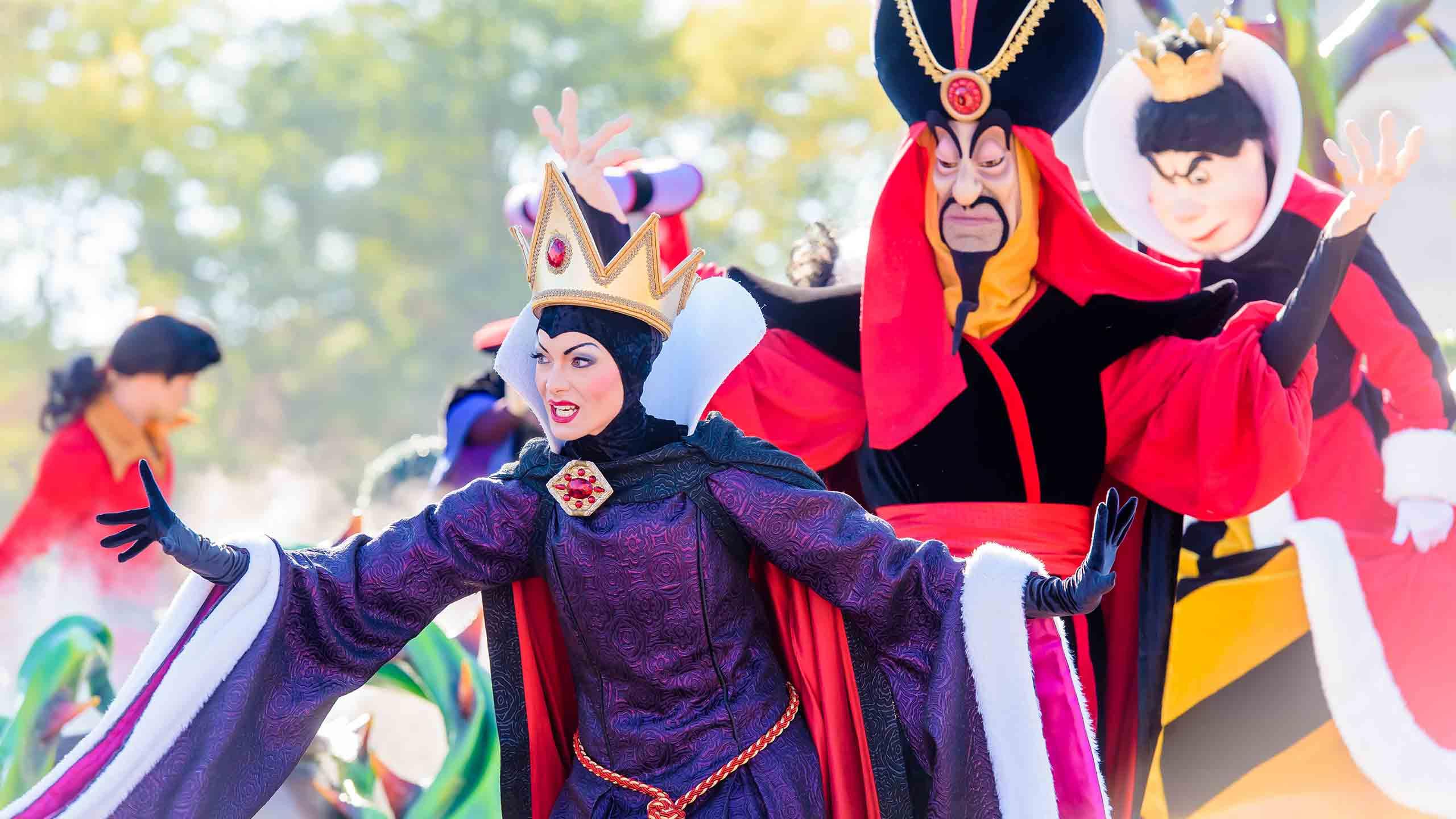 n021747 2022sept21 halloween maleficient jafar 16 9 tcm808 160724p 1