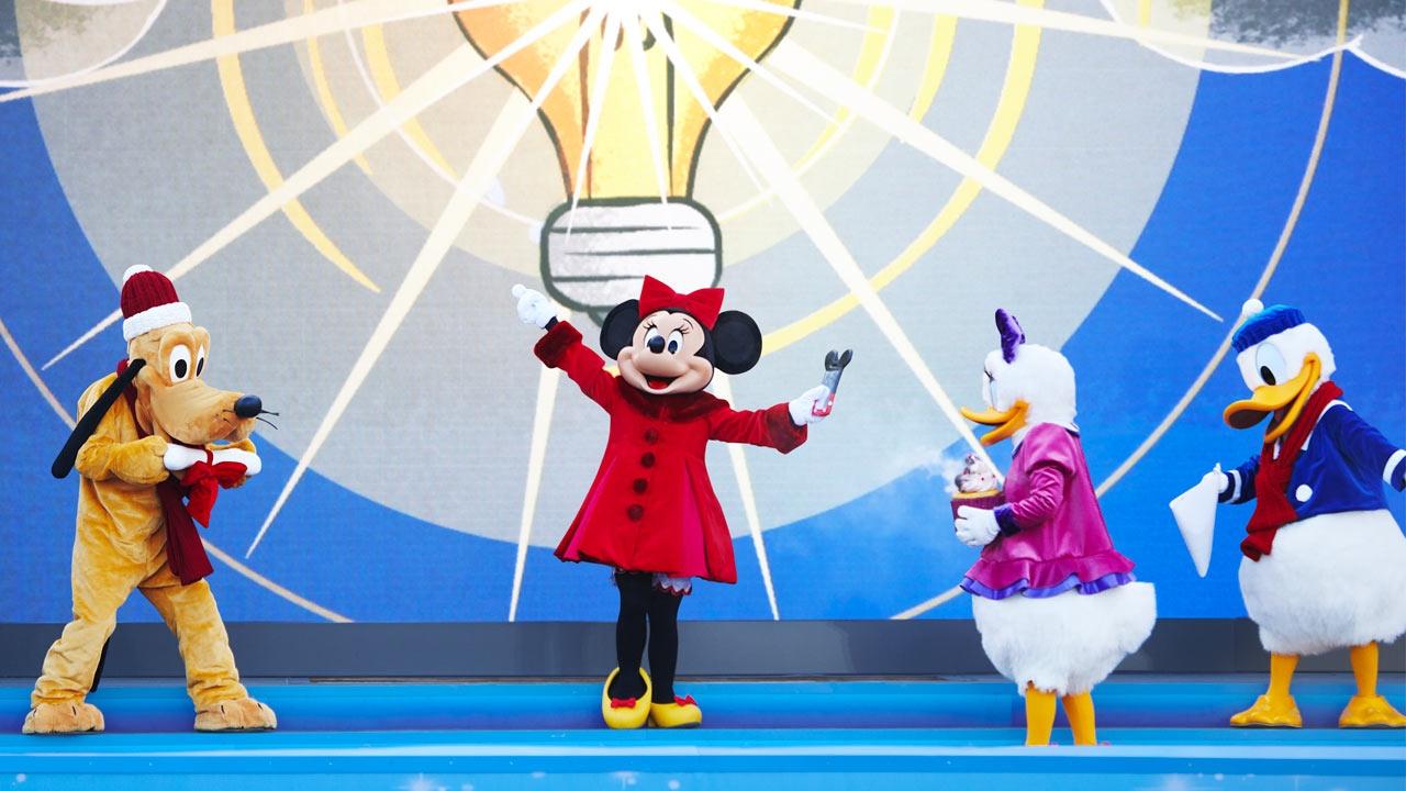 n030653 2025nov world suprise mickey show