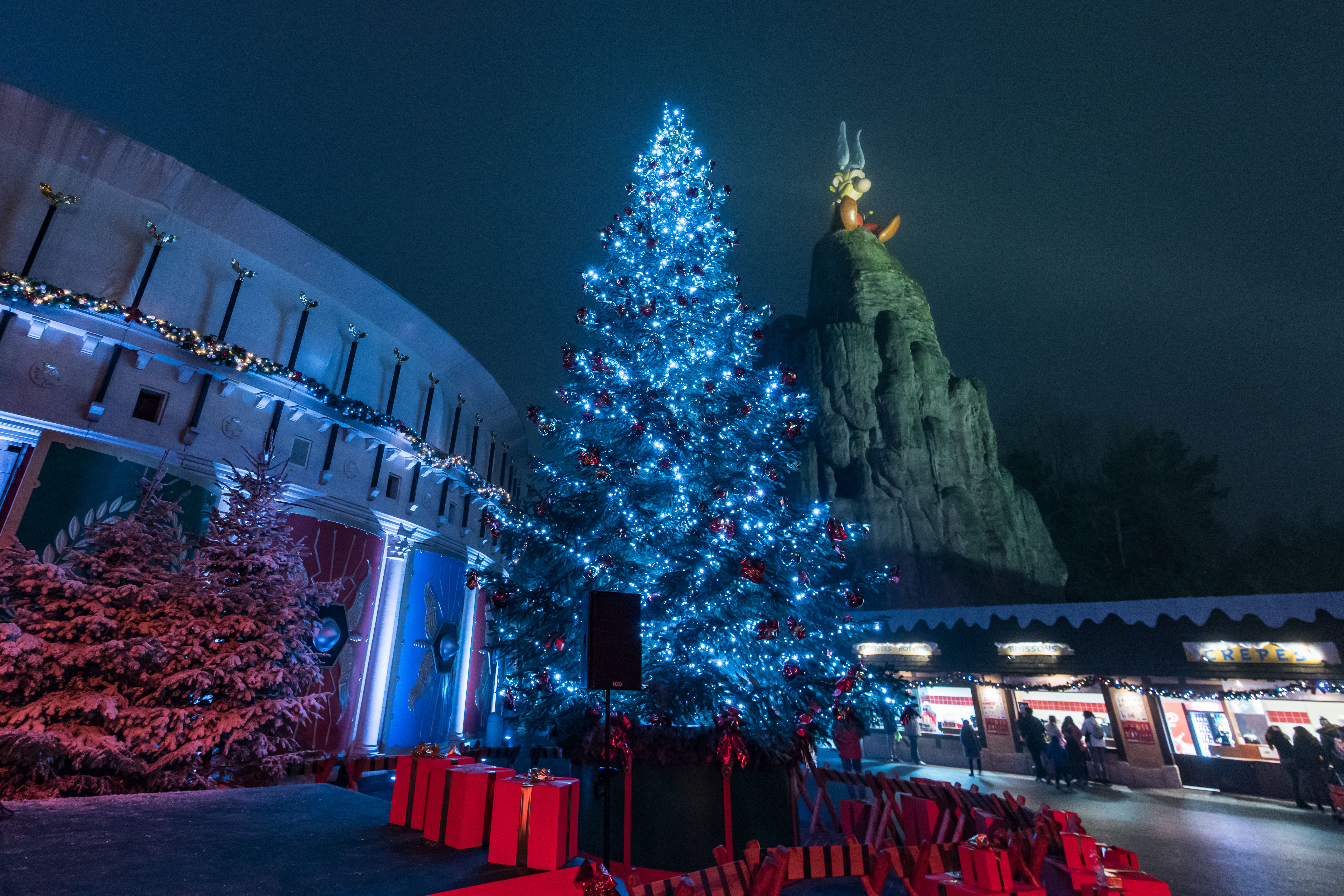 parc asterix arbre de noel 17